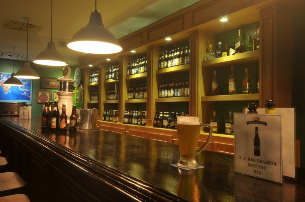 BAR OF THE MONTH BEERS OF THE WORLD
