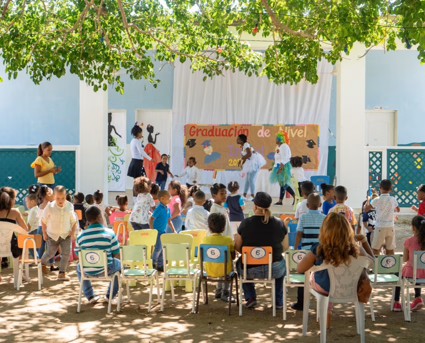 AMRESORTS MAKES DONATION TO JUANILLO’S SCHOOL
