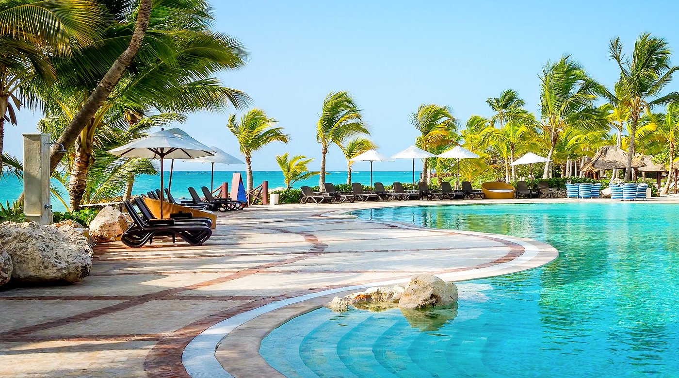 SANCTUARY CAP CANA HAS ONE OF THE COOLEST POOLS OF 2020
