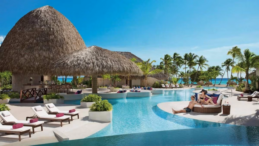 A SKIN GLOWING, AT HOME FACIAL BY SECRETS CAP CANA