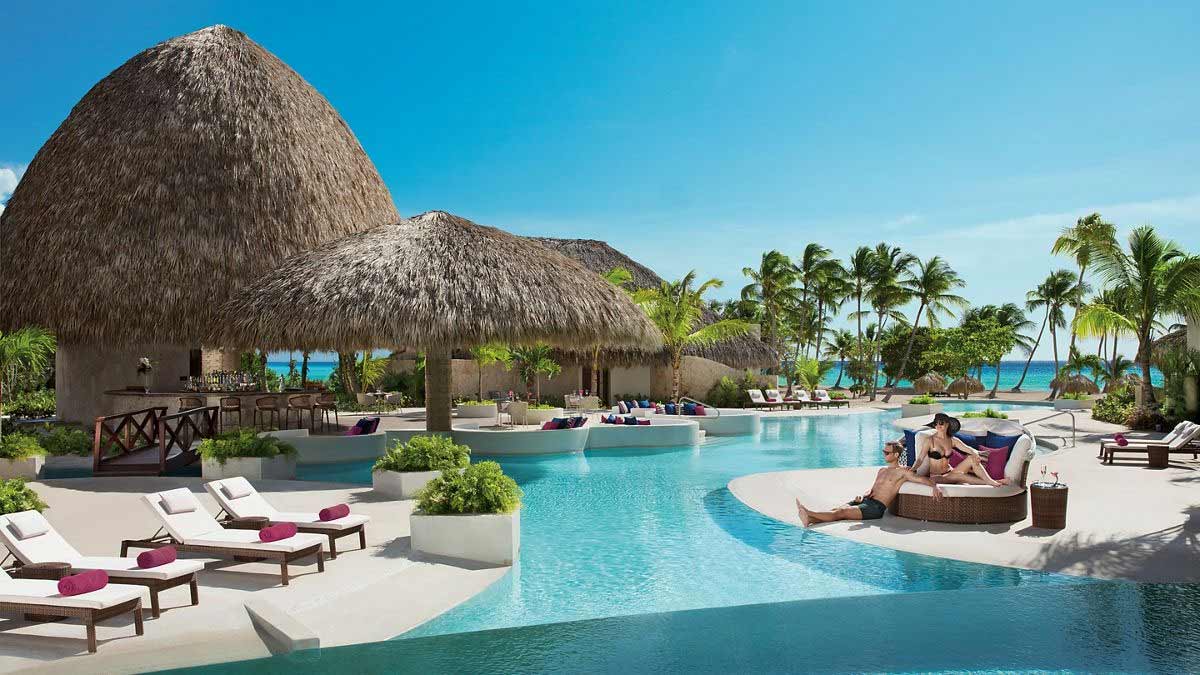 A SKIN GLOWING, AT HOME FACIAL BY SECRETS CAP CANA