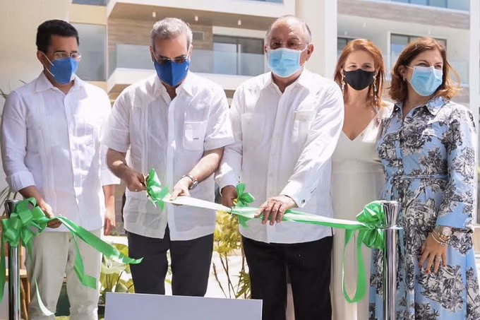 Presidente Abinader inaugura IL Lago Beach & Golf Cap Cana.
