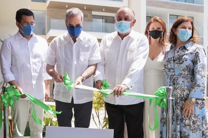 Presidente Abinader inaugura IL Lago Beach & Golf Cap Cana.