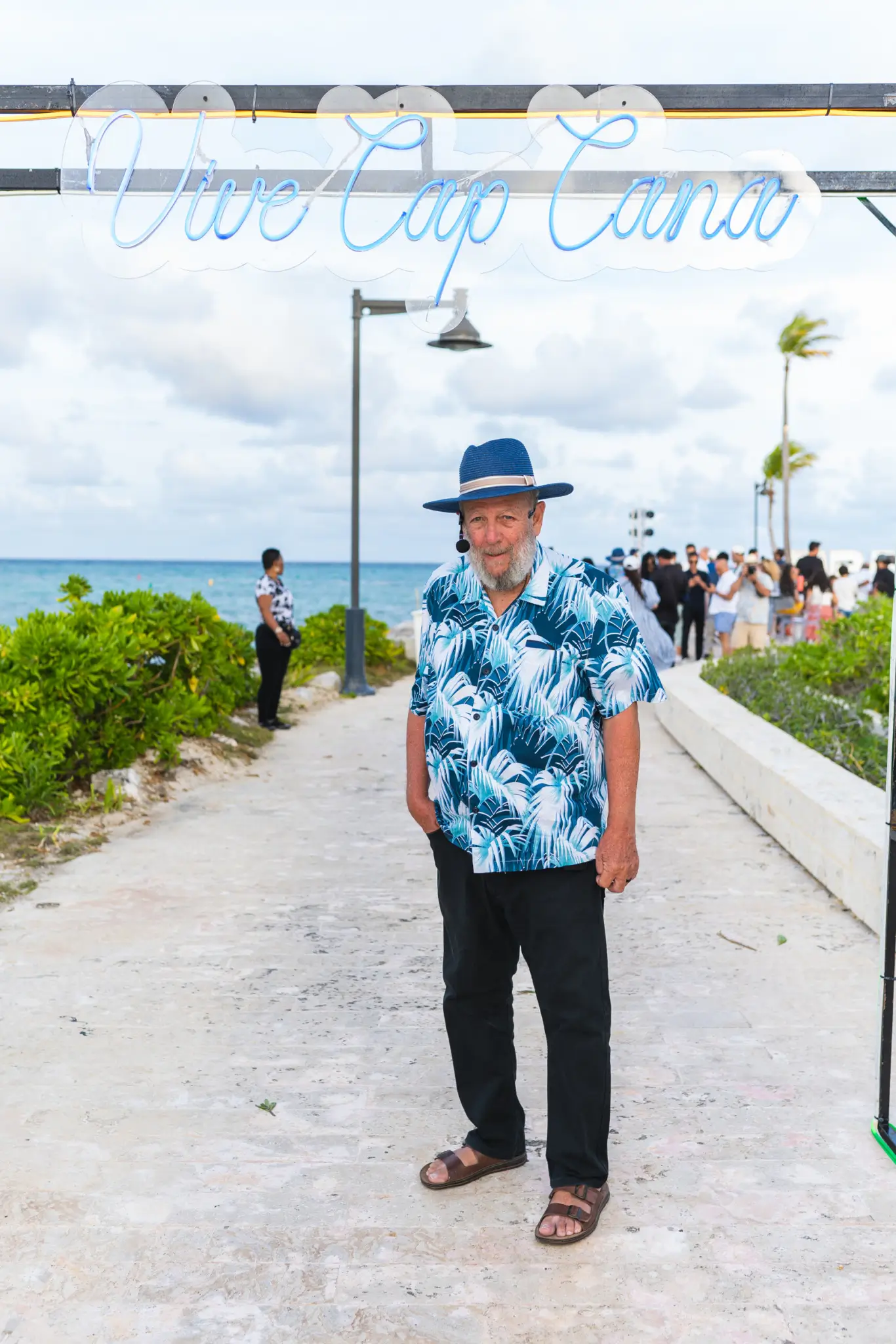 Freddy Ginebra presented “Stories by the Ocean”