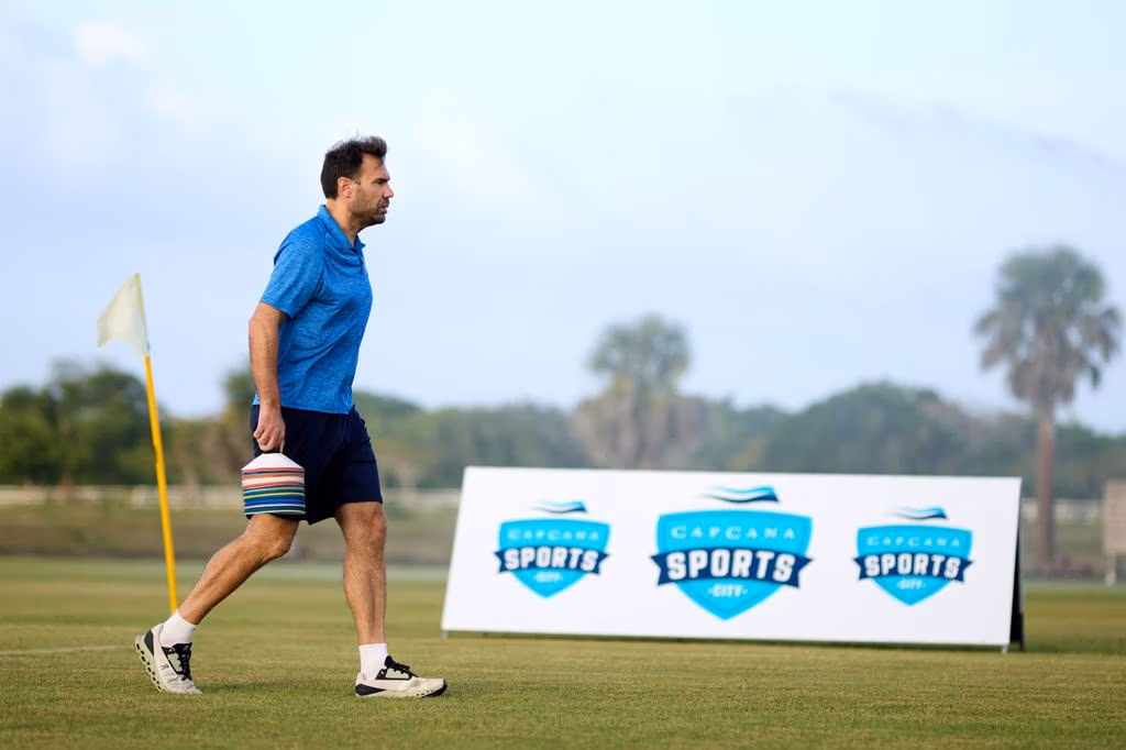 The DR football team is established in Cap Cana to prepare for the match against Guatemala