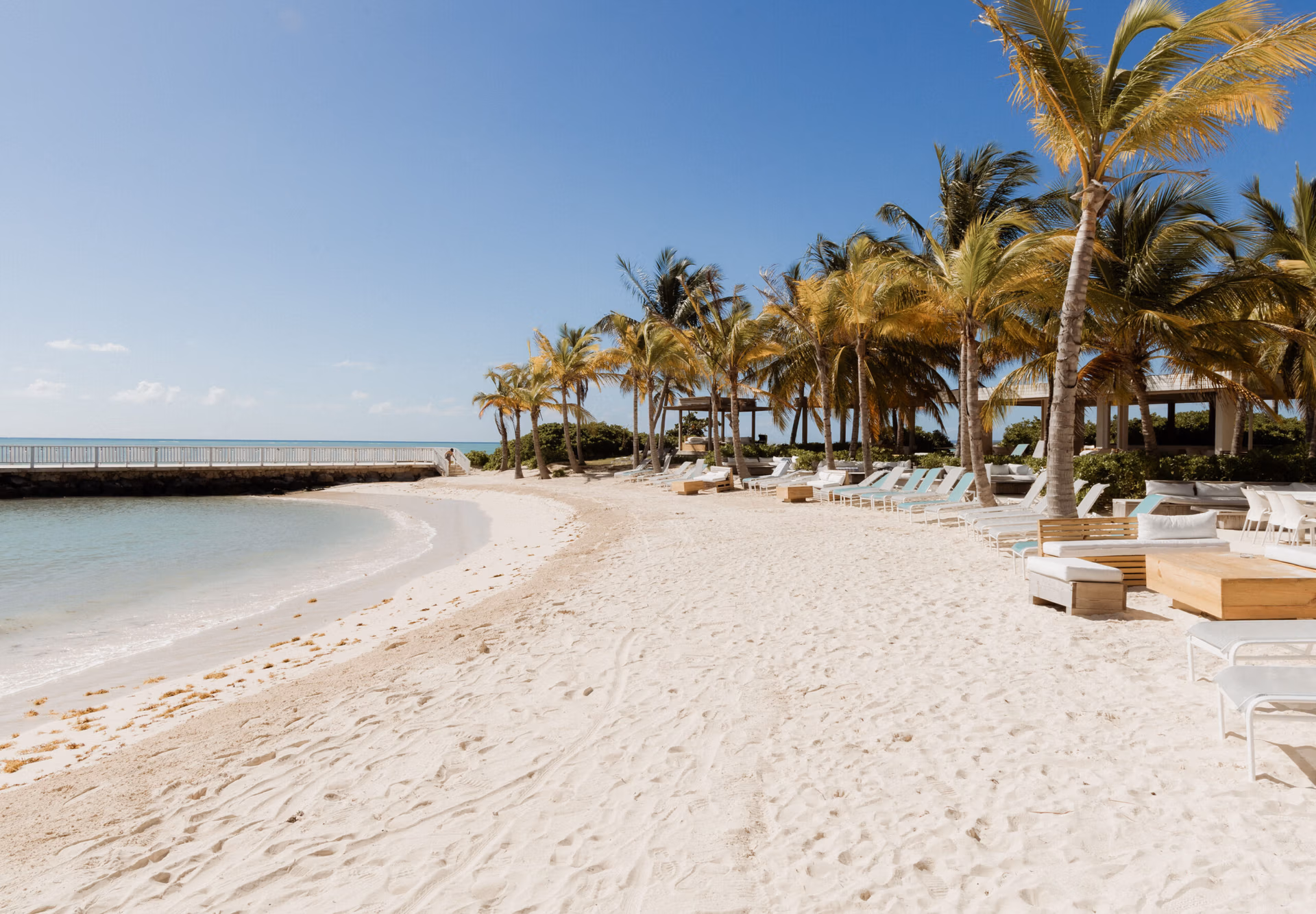 Sunset Runway An Oceanfront Fashion Experience